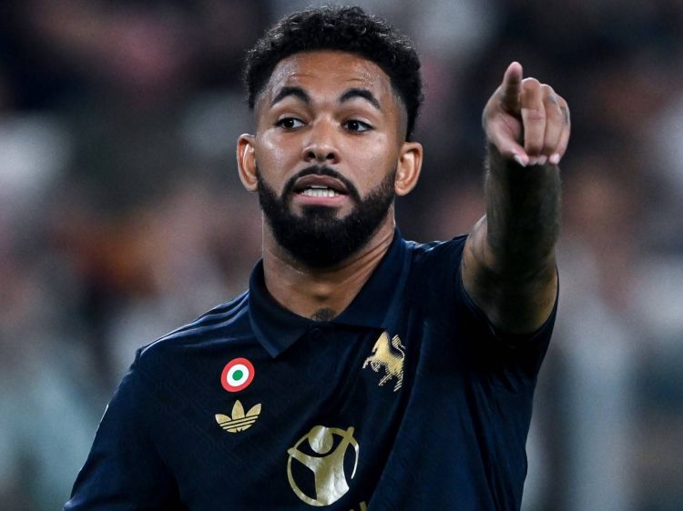 "Yuventus"un futbolçusu Premyer Liqaya qayıda bilər