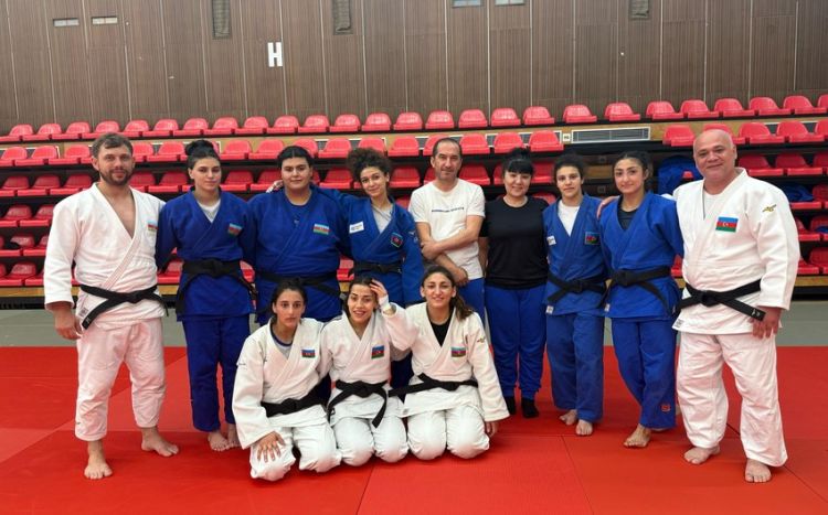 Azərbaycanın gənc qızlardan ibarət cüdo millisi Çexiyada təlim-məşq düşərgəsinə qatılıb