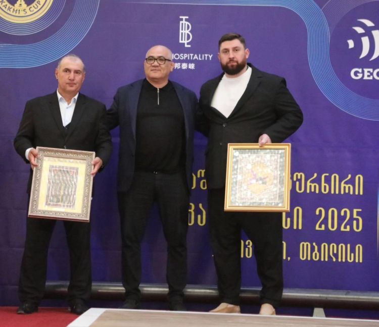 Firdovsi Umudov Beynəlxalq və Avropa Ağırlıqqaldırma Federasiyalarının prezidentləri ilə görüşüb