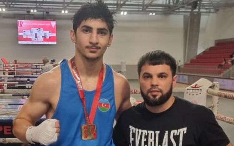 Azərbaycan boksçusu Portuqaliyada qızıl medal qazanıb