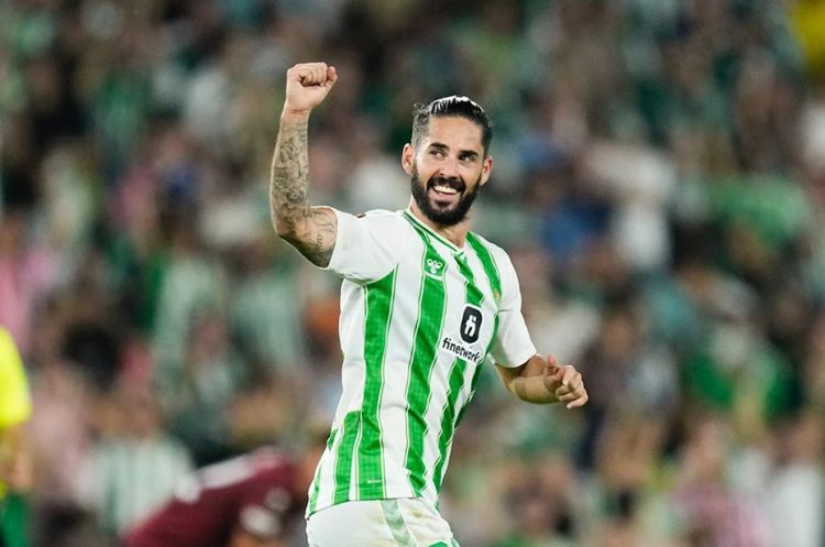 “Futboldan mən ayrılmalıyam, futbol məndən yox”