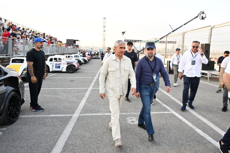 "Gecənin əfsanələri" Bakıda coşqu yaratdı: "Legend Cars", kartinq finalı və drift-şou bir arada - FOTOLAR