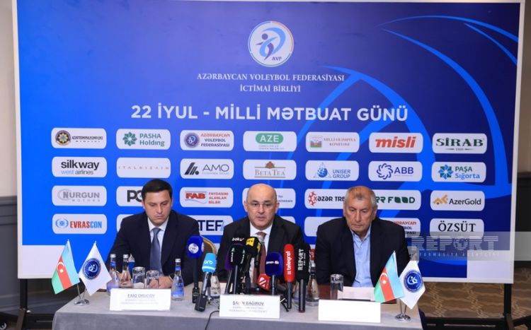 Azərbaycan Voleybol Federasiyası 90deqiqe.Az-ı təltif edib - FOTOLAR