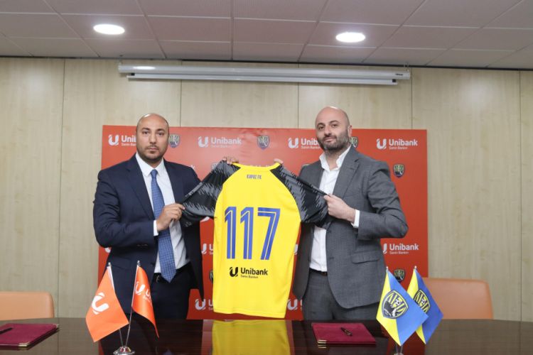 “Unibank” “Kəpəz” klubunun sponsoru olub
