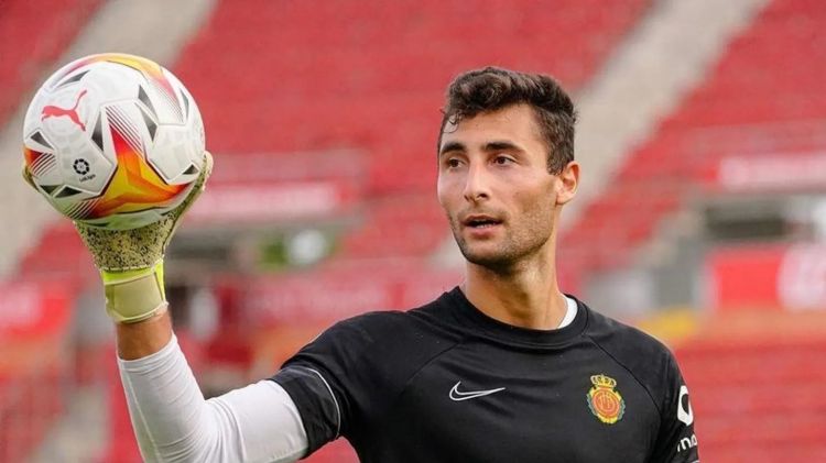  "Lion" millinin qapıçısını transfer etdi