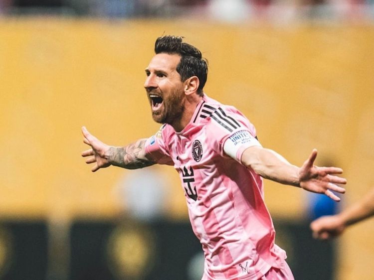 "Messi dünyanın ən yaxşısıdır"