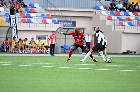 Misli Premyer Liqasında mövsümün ilk xalları bölüşüldü