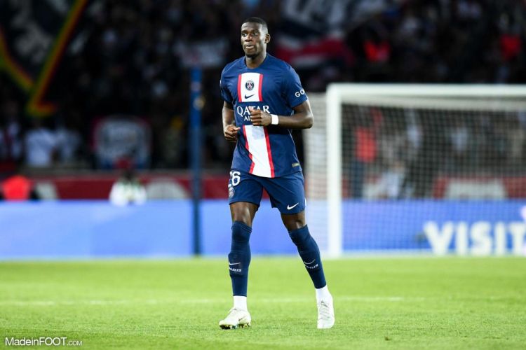 Mukiele PSJ-ni bu kluba dəyişəcək