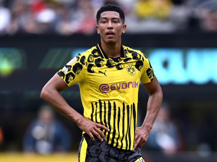 Bellinqhem əvəzləndi, atası klubla mübahisə etdi