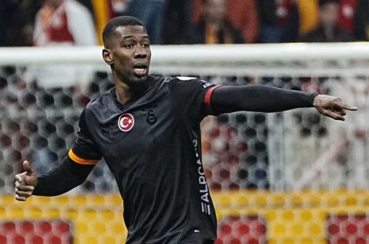 “Qalatasaray” Kuesta transferi ilə bağlı “Spartak”ı məhkəməyə verə bilər