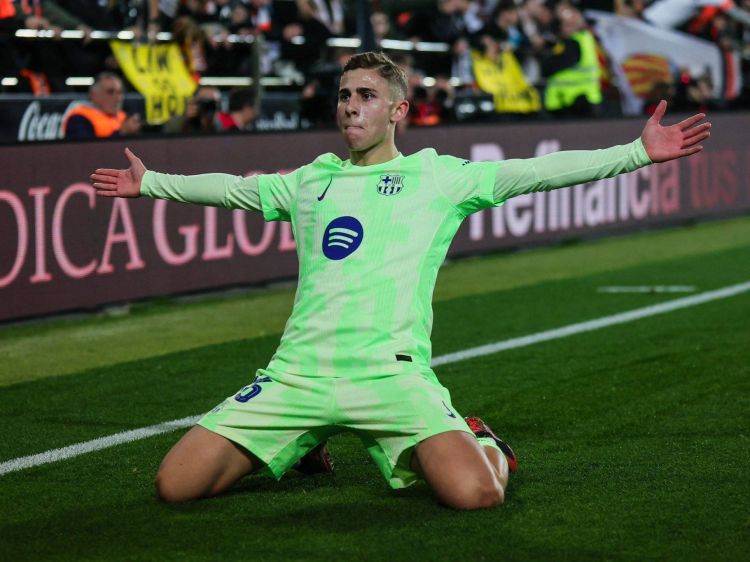 “Çelsi” Fermin Lopesin transferində israrlıdır