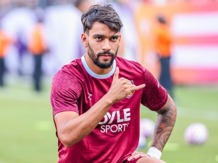 “Aston Villa”dan sonra iki klub daha Paketanı istəyir