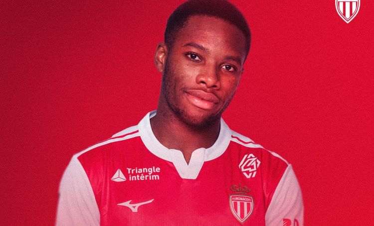 “Monako” “Sevilya”dan Stanis İdumbo ilə müqavilə bağladı