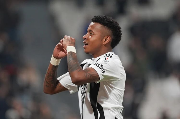 "Beşiktaş" Keny Arroyo ilə yollarını ayırdı