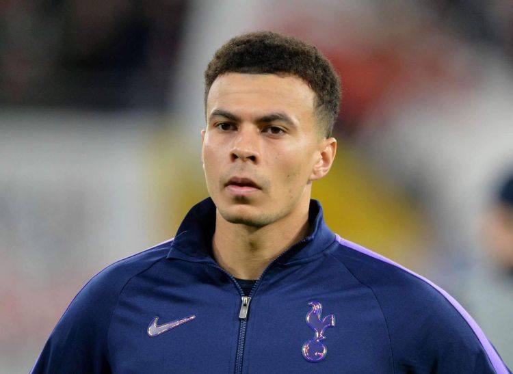 “Komо” Delle Alli ilə yollarını ayırdı