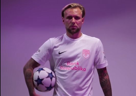 "Sabah" polşalı futbolçu ilə gücləndi