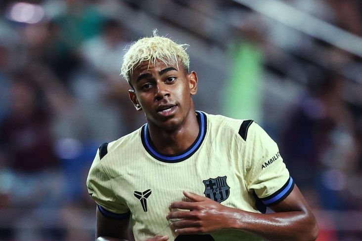 Lamin Yamal ikinci dəfə “Raymon Kopa” mükafatına layiq görüldü