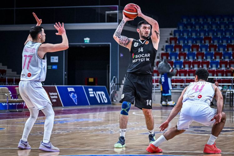 "Liseydən ayrılmaq məcburiyyətində qaldım"