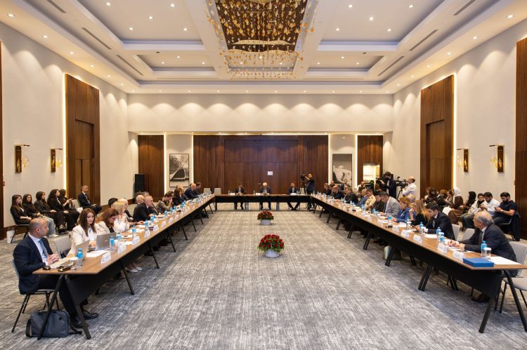 “Qarabağın azad olunması və dirçəlişində ictimai həmrəyliyin rolu” mövzusunda dəyirmi masa keçirilib