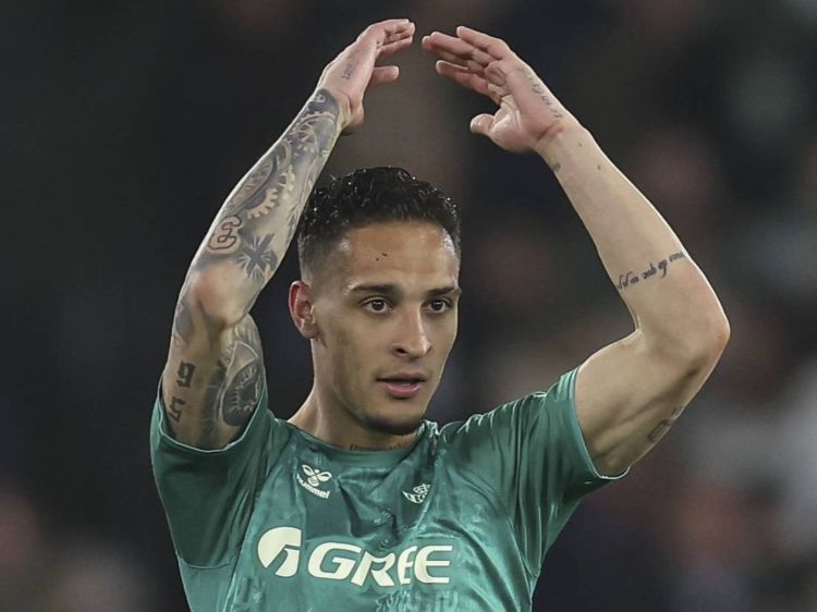 "Futbolçu olmağı təsəvvür etmək mənim üçün çətin idi"  