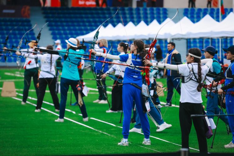 Azərbaycanın qadın oxatanları III MDB Oyunlarında bürünc medal uğrunda mübarizə aparacaq