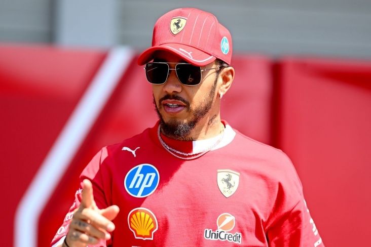 Hemilton FIA-nın soyuducu jiletlərlə bağlı təşəbbüsünü tənqid etdi