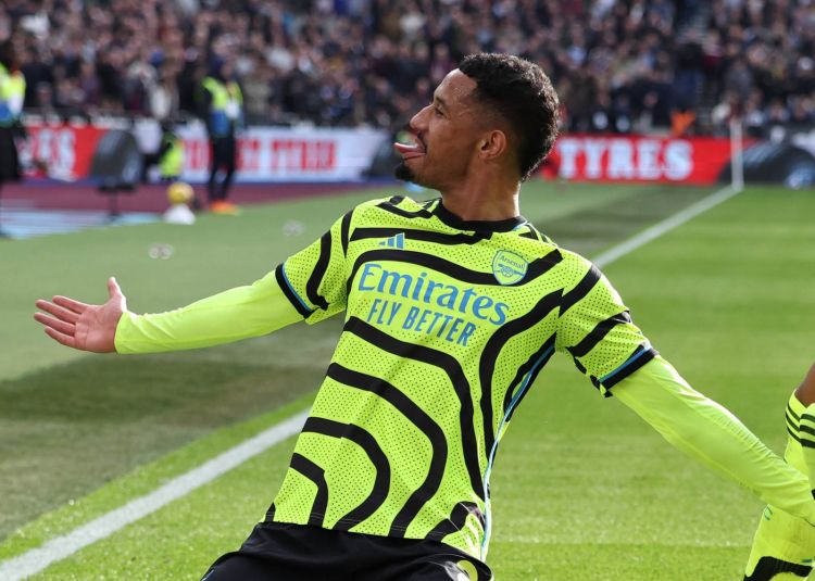 "Arsenal"da qalmaq istəyirəm və hər şeyi qazanmaq niyyətindəyəm"