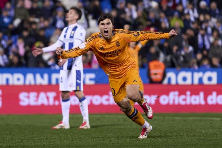 “Real"da qalmaq mənim üçün cəsarətli qərar idi”