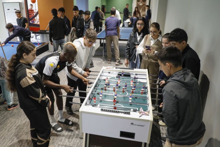 SOCAR-ın təşkilatçılığı, “Neftçi” və “Qalatasaray”ın tərəfdaşlığı ilə şəhid və qazi övladları üçün tədbir keçirilib