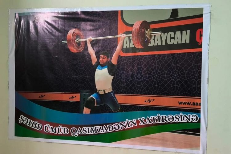Cəlilabadda şəhid Ümüd Qasımzadənin xatirəsinə həsr olunan ağırlıqqaldırma yarışı keçirilib