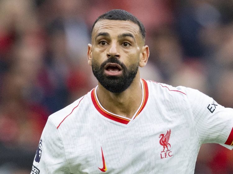 İstanbul nəhəngi Salahı hədəfə alıb