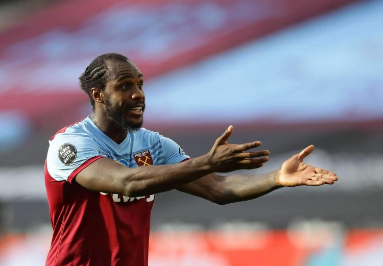 Qəzaya uğramış Antonionun "Ferrari"si satışa çıxarıldı