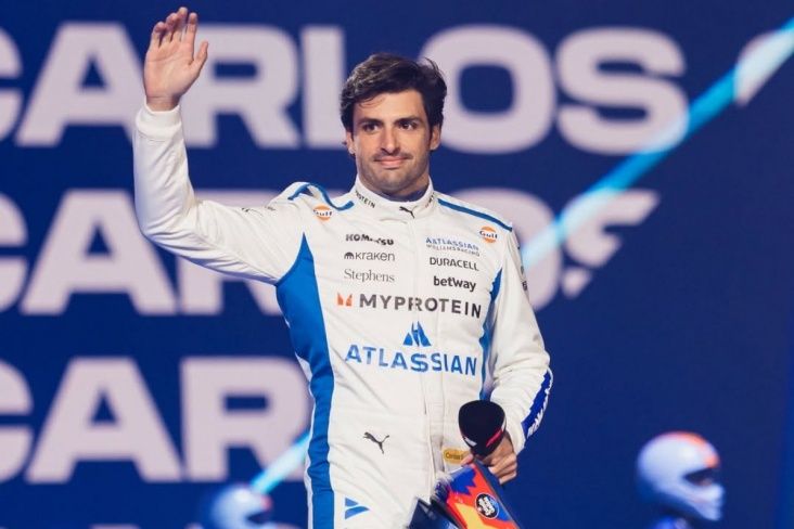 Karlos Sainz mediada Sinqapur Qran-Prisinin təqdimatını tənqid edib