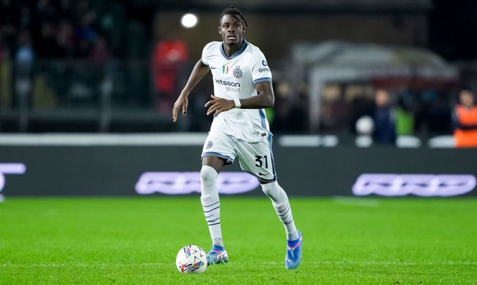 “Tottenhem” “İnter” müdafiəçisini heyətinə qatmaq istəyir