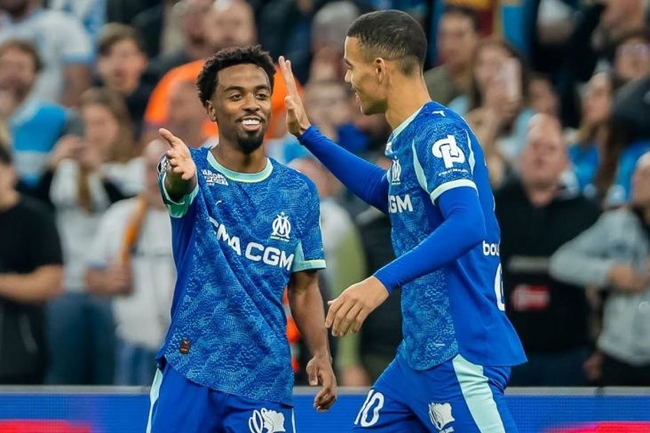 “Marsel” inamlı qələbə ilə liderliyə yüksəldi