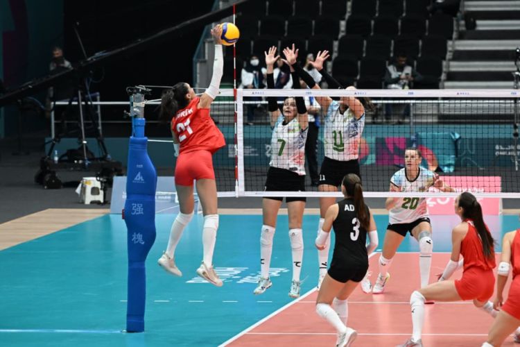 Azərbaycanın qadın voleybol millisi İslamiadanın gümüş medalını qazanıb
