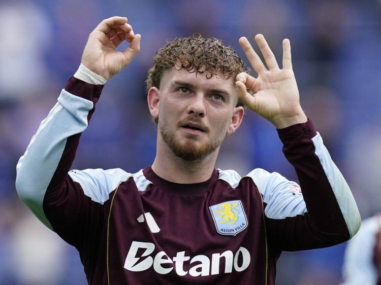 Harvi Elliott “Liverpul”a qayıtmayacaq