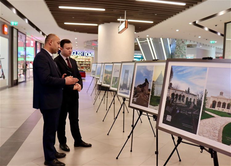 “Crescent Mall”da “Qarabağın Dirçəlişi: Azərbaycan İntibahının Hekayəsi” fotosərgisi açılıb