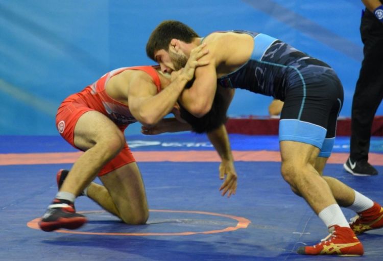Azərbaycan güləşçiləri İslam Həmrəyliyi Oyunlarında finala yüksəlib