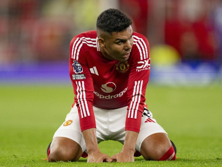 “Mançester Yunayted” Kazemironun müqaviləsini uzatmaq istəyir