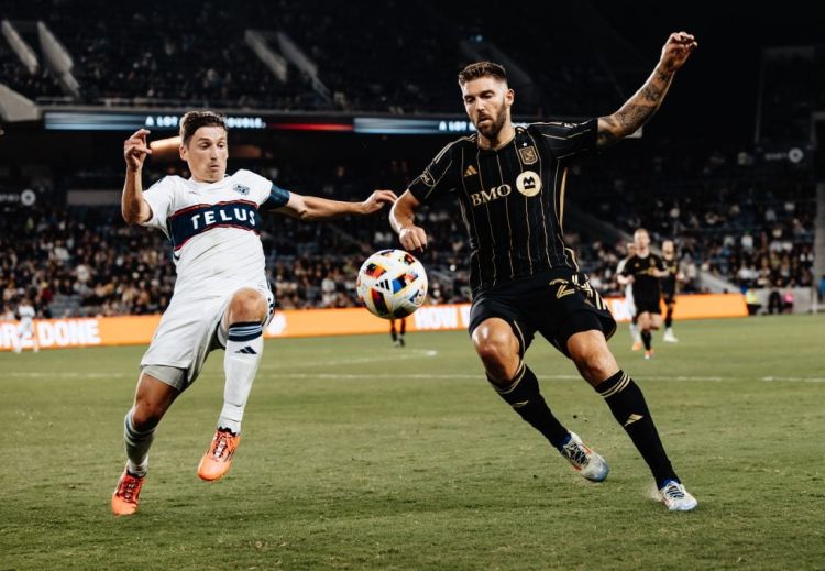 "Fransanın aşağı liqalarında meydanlar daha yaxşıdır”