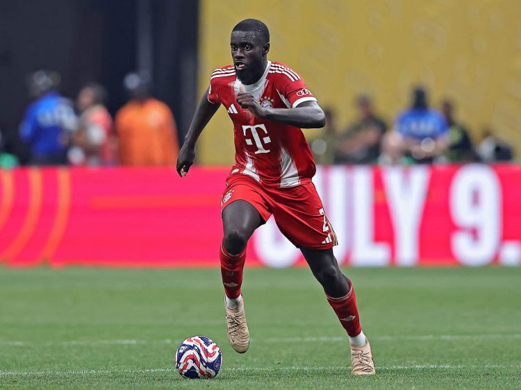 Upamekano “Bavariya” ilə müqaviləsini uzatmağa yaxındır