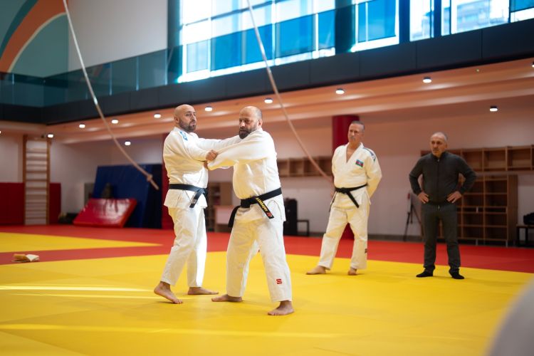 Azərbaycan çempionatına hazırlıq məqsədilə cüdo hakimləri üçün seminar keçirilib