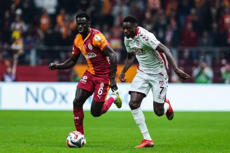  "Qalatasaray"dan çətin qələbə