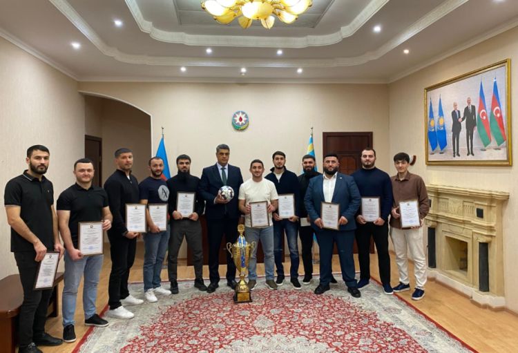 Azərbaycan komandası Aktauda diasporlar arasında minifutbol turnirinin qalibi olub