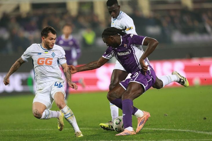 “Fiorentina” doğma meydanda “Dinamo”ya qalib gəldi