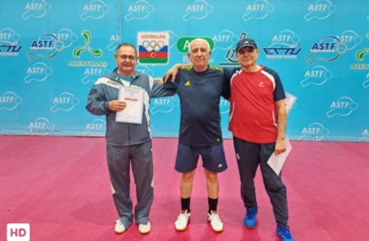 Bakıda keçirilən veteran stolüstü tennisçilər arasında turnirin qalibləri müəyyənləşib
