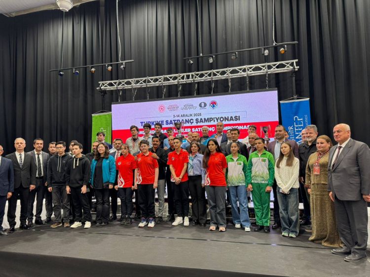 Azərbaycan şahmatçıları türkdilli dövlətlər arasında yarışın qalibi olublar