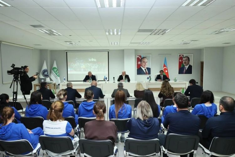 AVF rəhbərliyi millinin İslamiadada gümüş medal qazanmasını yüksək qiymətləndirib