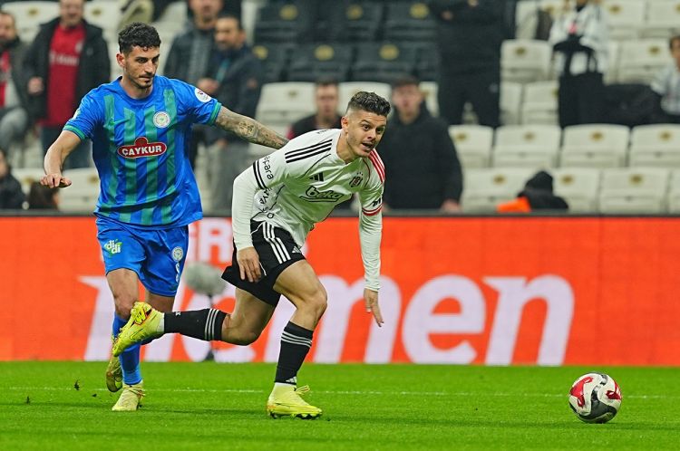 "Fənərbağça" səfərdə, "Beşiktaş" evdə qələbə qazandı